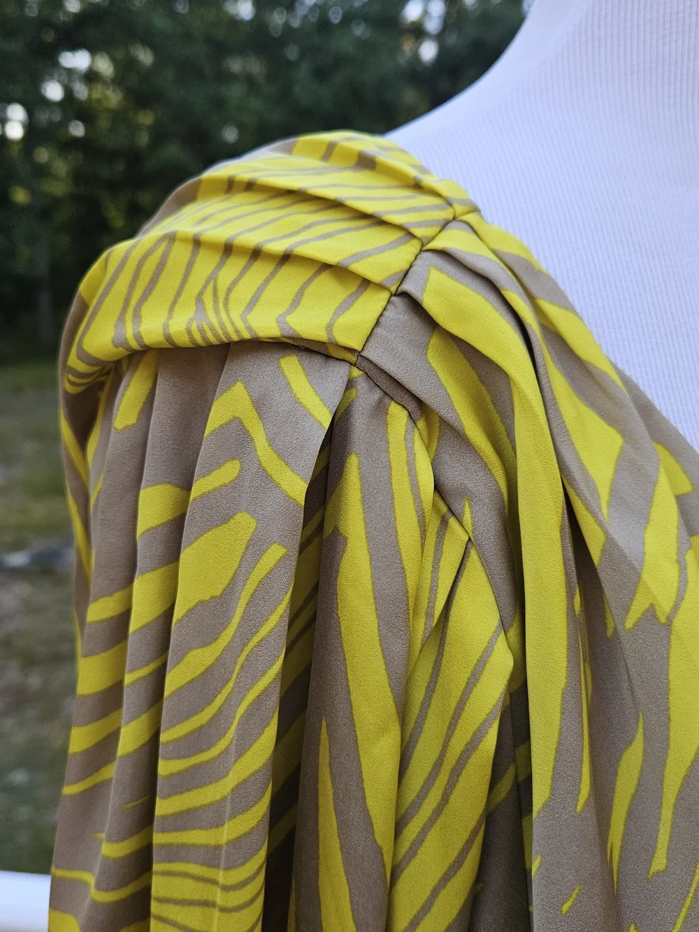Banana Republic nwt banana